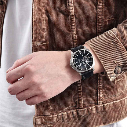 Design Infinity svart