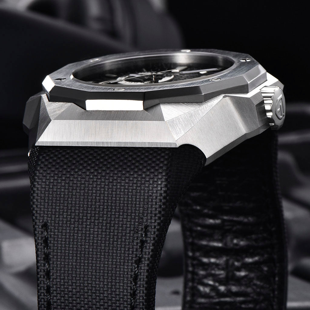 Motif Armored noir et blanc